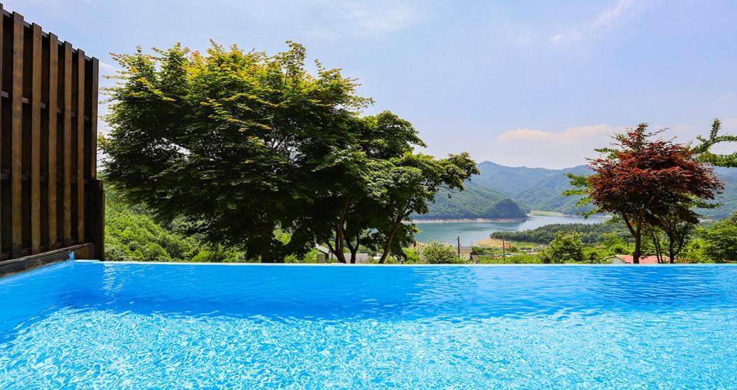 Penatess Pool Villa تشونغجو المظهر الخارجي الصورة