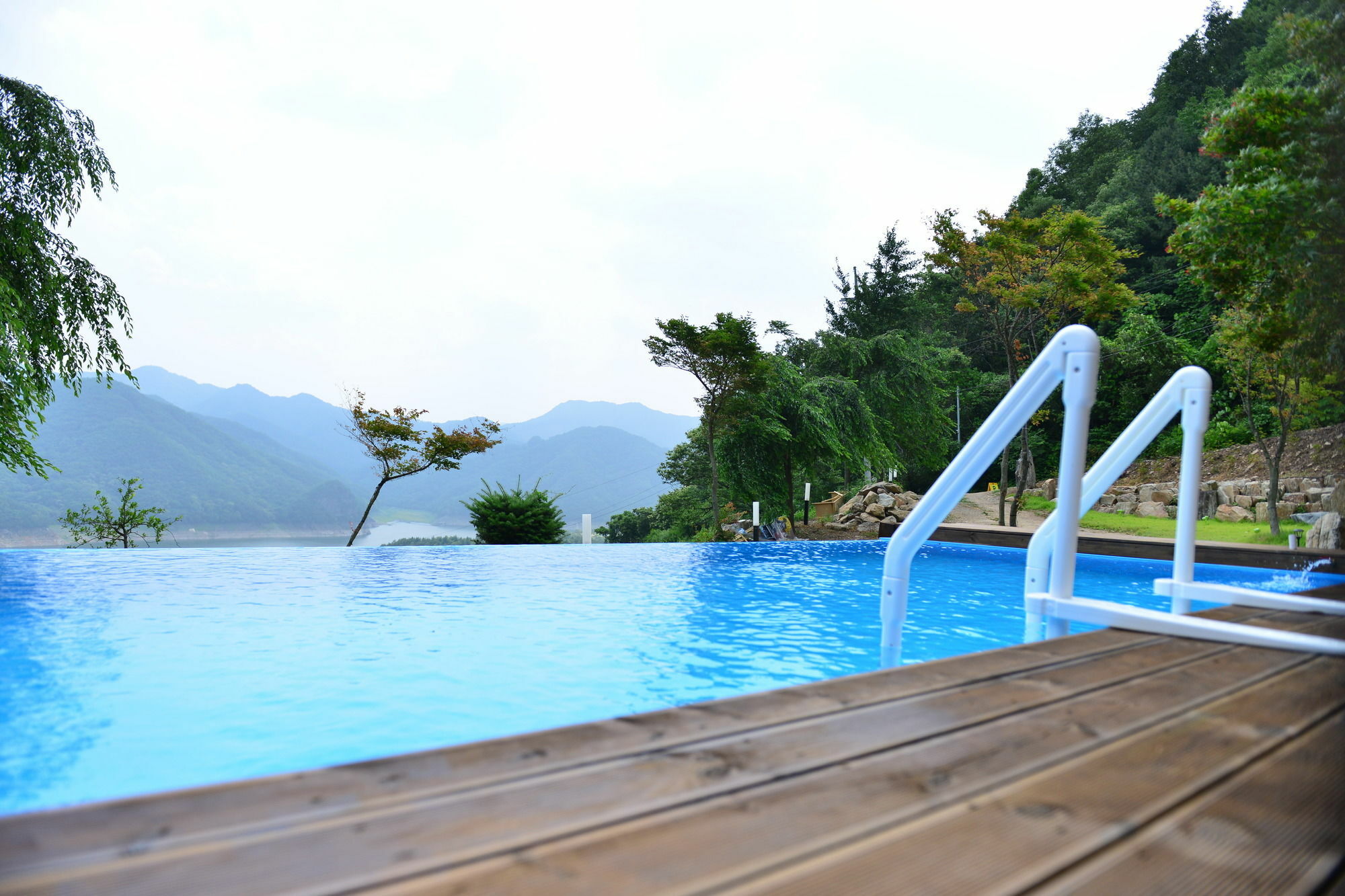 Penatess Pool Villa تشونغجو المظهر الخارجي الصورة